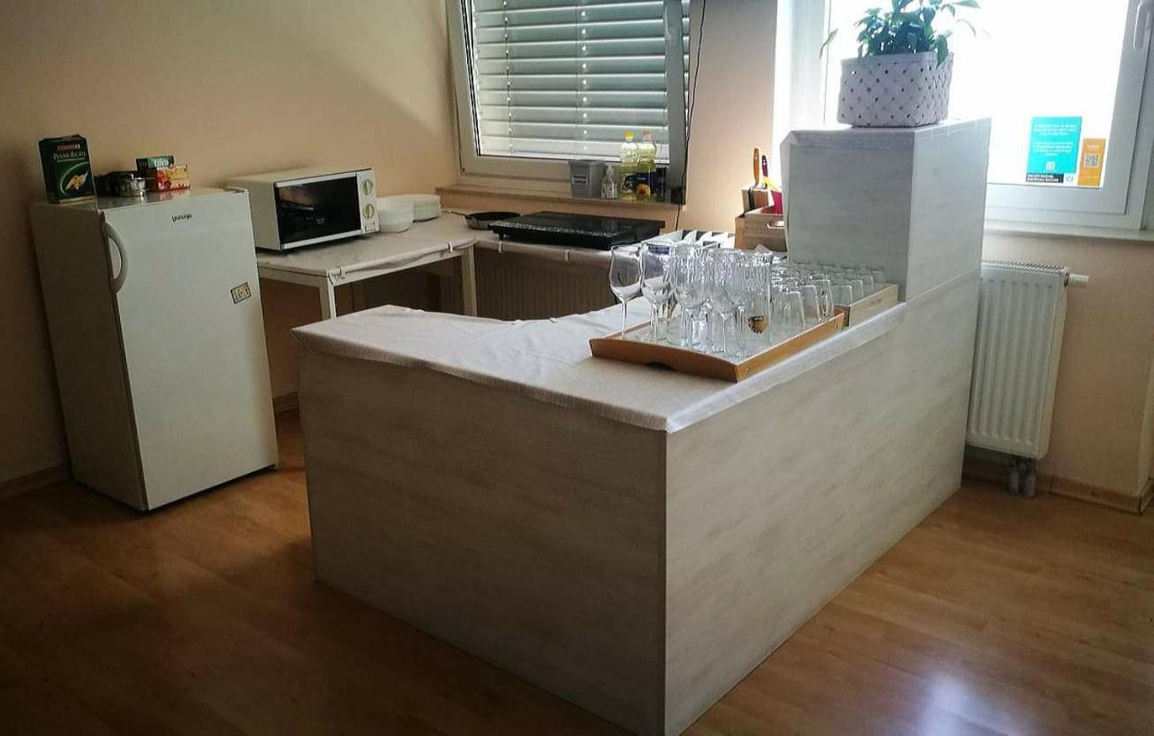 Tej Hostel Любляна Екстериор снимка