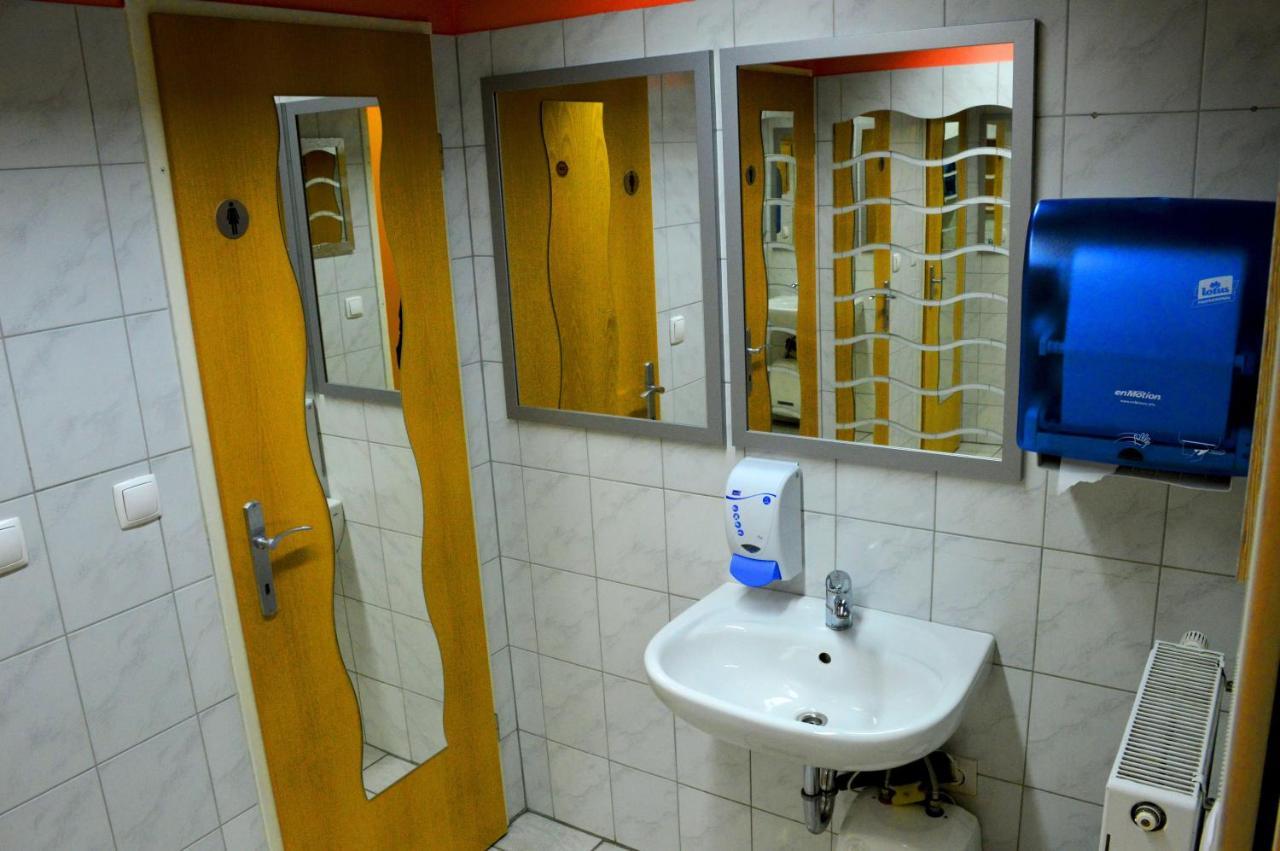 Tej Hostel Любляна Екстериор снимка